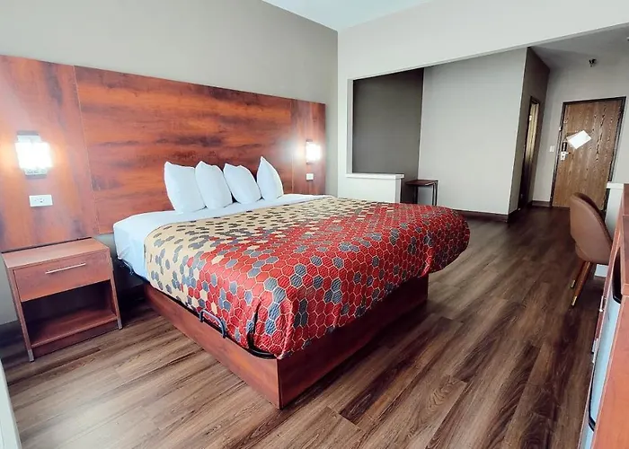 Lodge Econo - West Acres Fargo