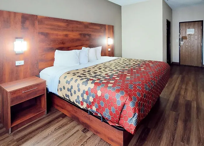 Lodge Econo - West Acres Fargo