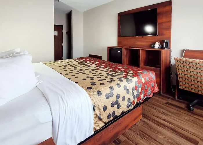 Econo - West Acres Lodge Fargo