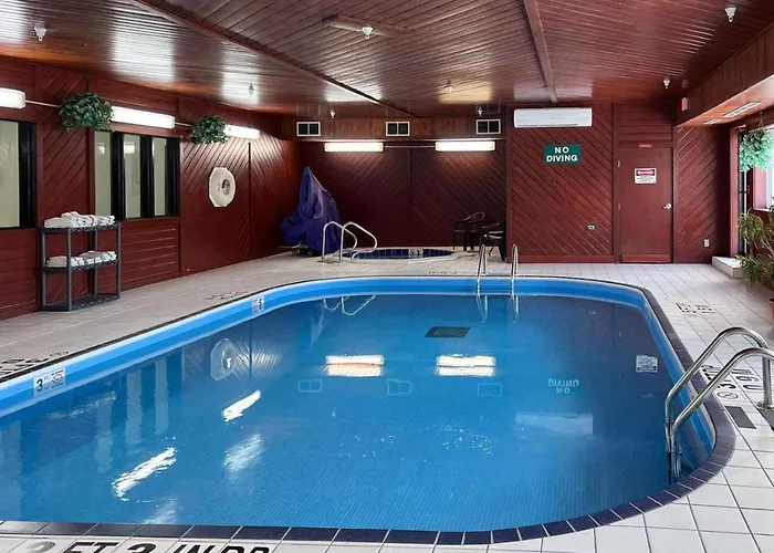 Lodge Econo - West Acres Fargo