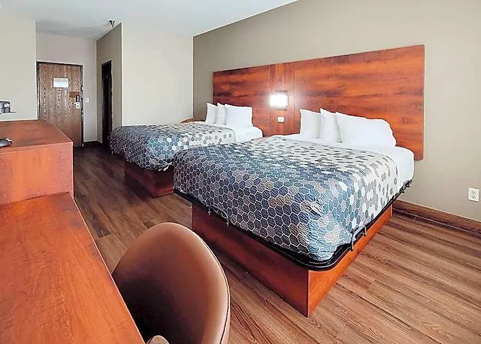 Lodge Econo - West Acres *