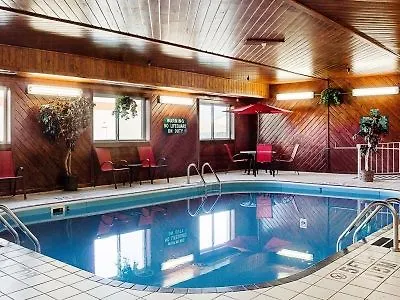 Econo - West Acres Lodge *