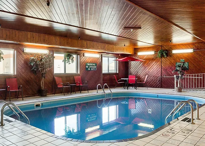Lodge Econo - West Acres
